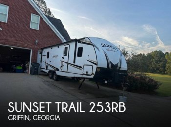 Used 2022 CrossRoads Sunset Trail 253RB available in Griffin, Georgia