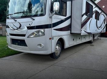 Used 2014 Thor Motor Coach Hurricane 34F available in Macomb, Michigan