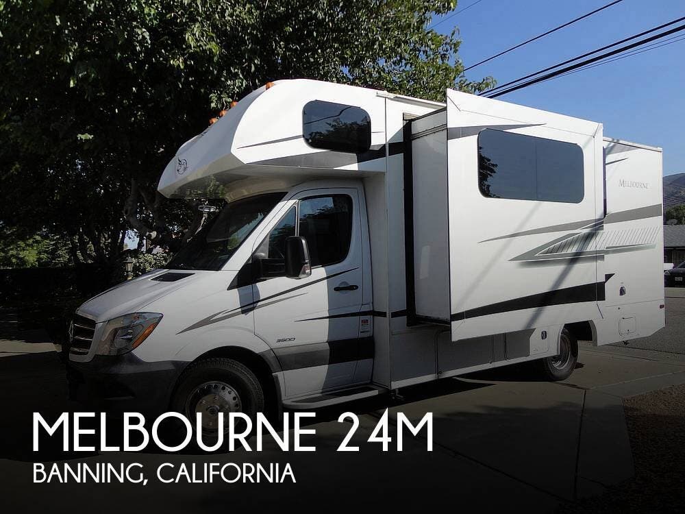 Used 2017  Jayco Melbourne 24M by Jayco from Pop RVs in Banning, CA