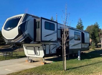Used 2021 Keystone Montana 383th available in Oroville, California