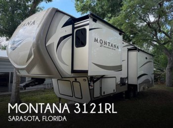 Used 2019 Keystone Montana 3121RL available in Sarasota, Florida