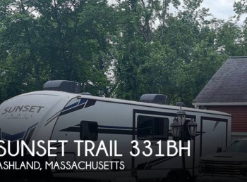Used 2021 CrossRoads Sunset Trail 331bh available in Ashland, Massachusetts