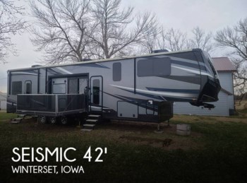 Used 2018 Jayco Seismic Toy Hauler Series M-4212 available in Winterset, Iowa