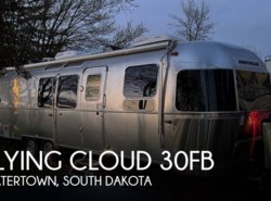 Used 2022 Airstream Flying Cloud 30FB available in Watertown, South Dakota