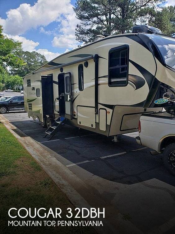 Used 2019 Keystone Cougar 32DBH available in Mountain Top, Pennsylvania