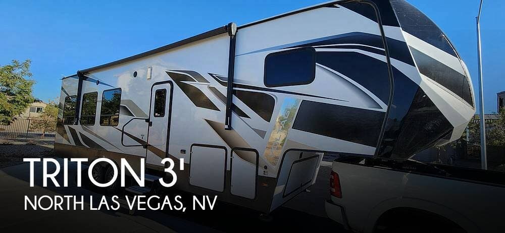 Used 2022 Dutchmen Voltage Triton 3351 - Toy Hauler available in North Las Vegas, Nevada