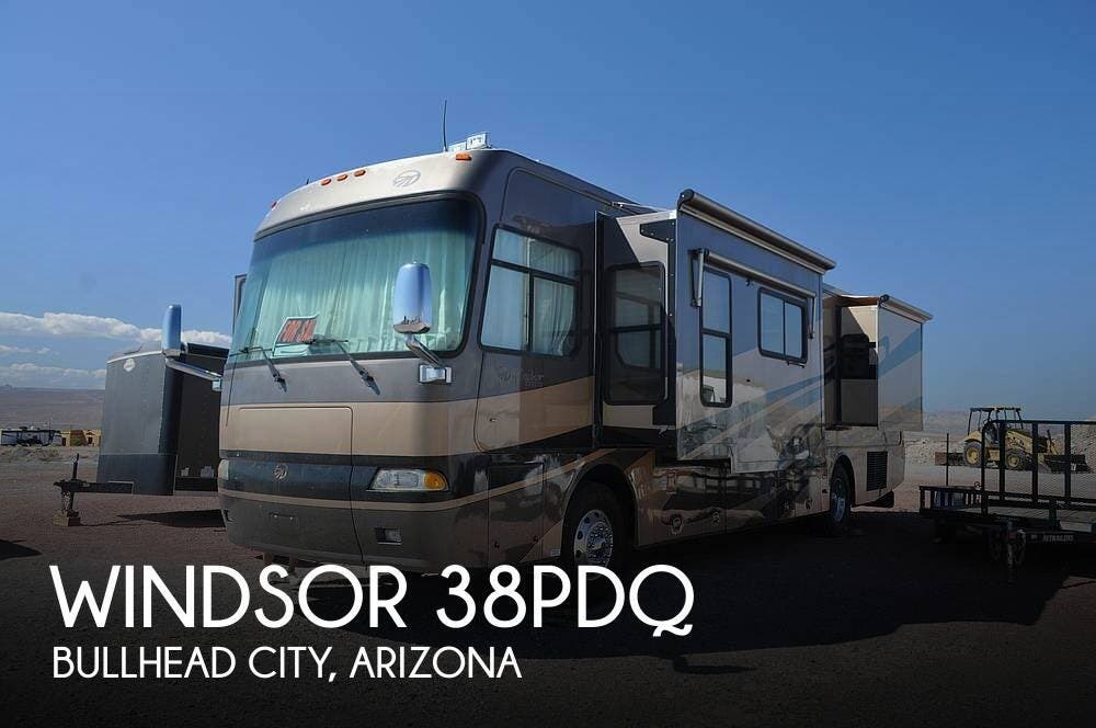 Used 2005 Monaco RV Windsor 38PDQ available in Bullhead City, Arizona