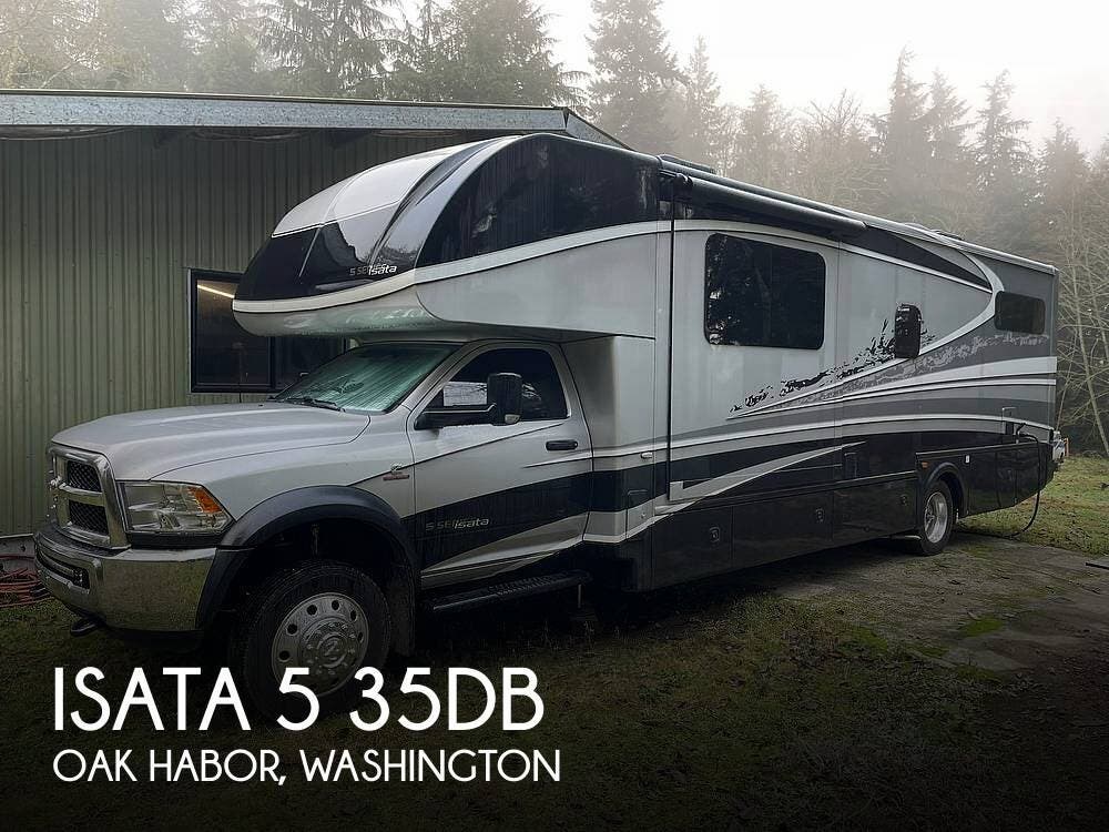 Used 2018 Dynamax Corp  Isata 5 35DB available in Oak Habor, Washington