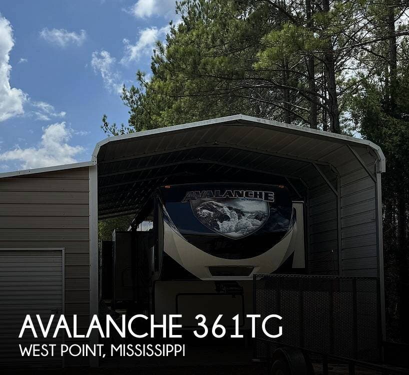 Used 2015 Keystone Avalanche 361TG available in West Point, Mississippi