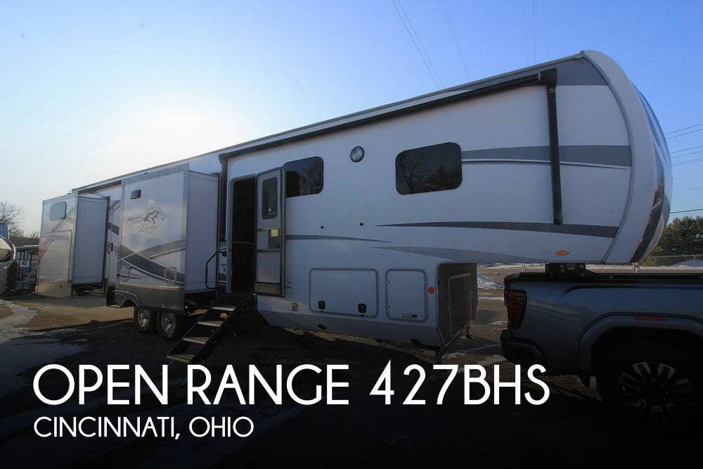 Used 2021 Highland Ridge Open Range 427BHS available in Cincinnati, Ohio