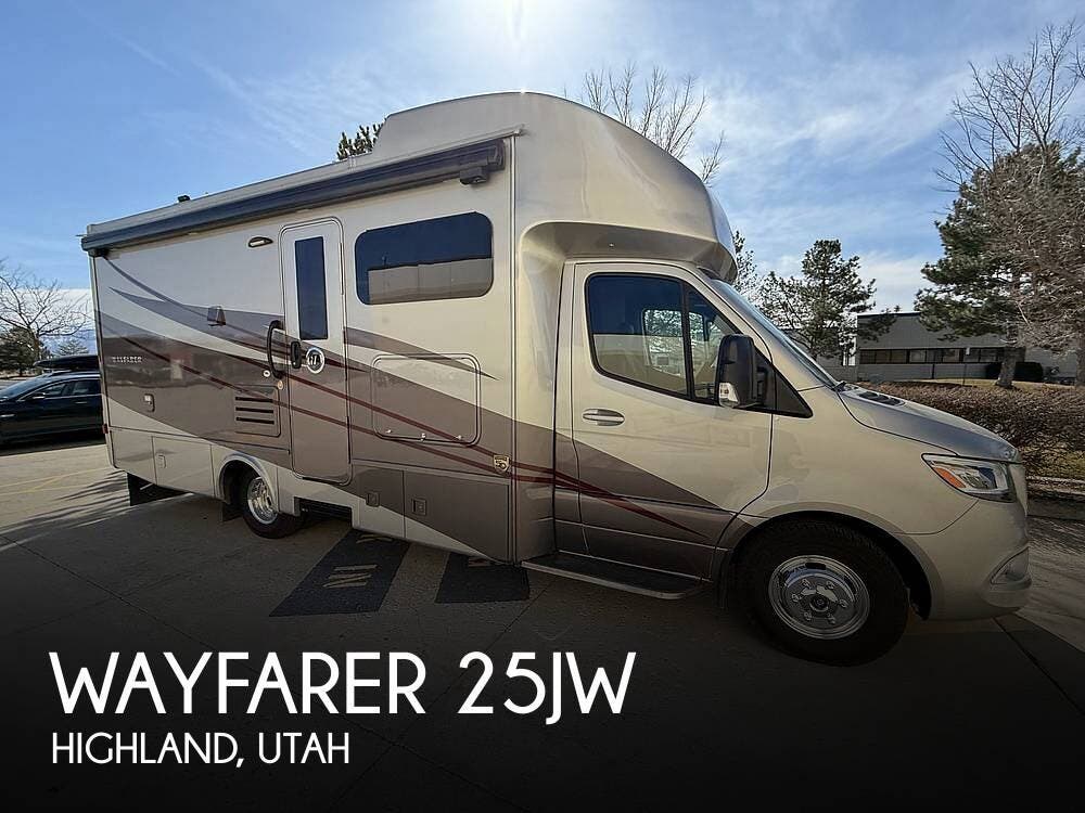Used 2023 Tiffin Wayfarer 25JW available in Highland, Utah