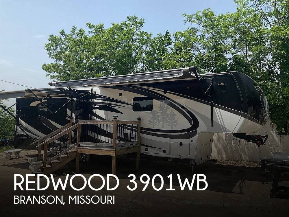 Used 2017 CrossRoads Redwood 3901WB available in Branson, Missouri