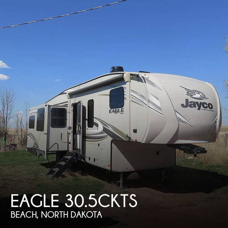 Used 2020 Jayco Eagle 30.5CKTS available in Beach, North Dakota