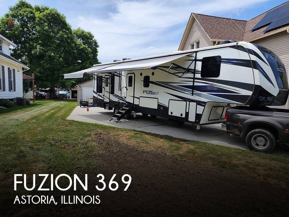 Used 2019 Keystone Fuzion 369 available in Astoria, Illinois