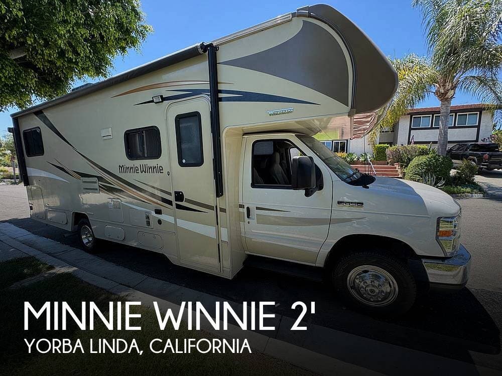 Used 2018 Winnebago Minnie Winnie 26A (Premium Package) available in Yorba Linda, California