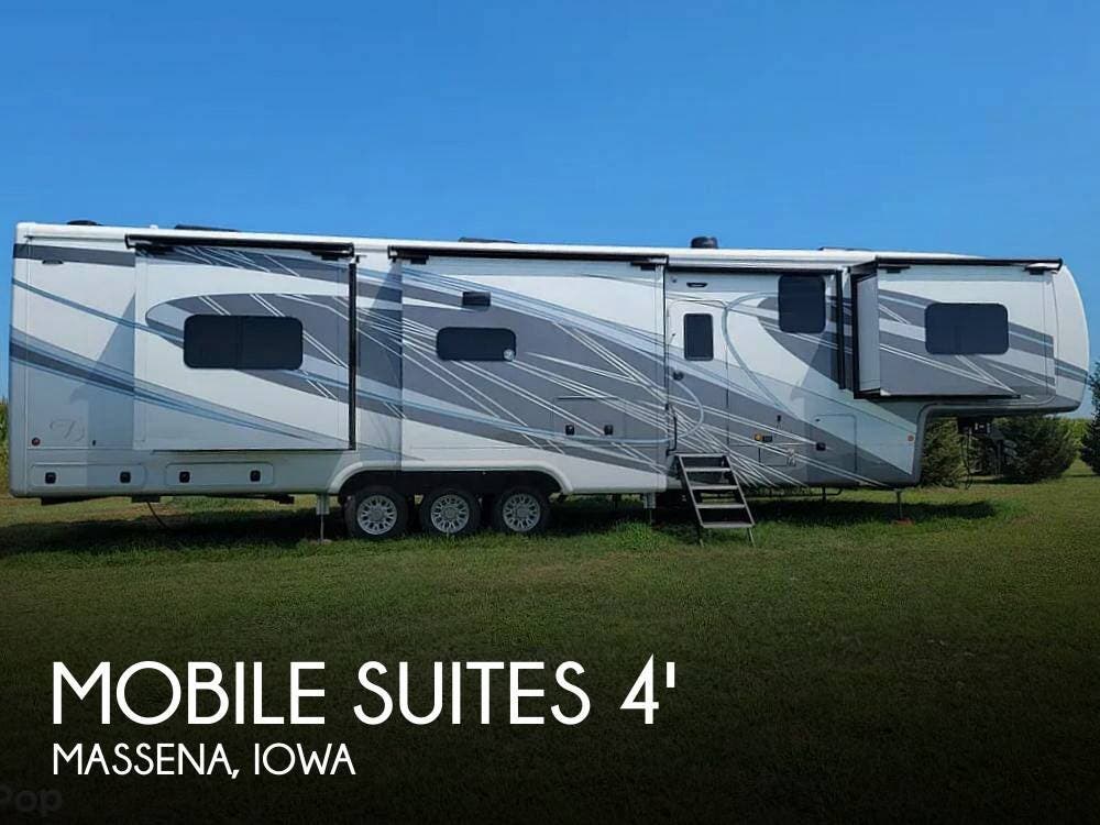 Used 2024 DRV Mobile Suites 44 Orlando available in Massena, Iowa