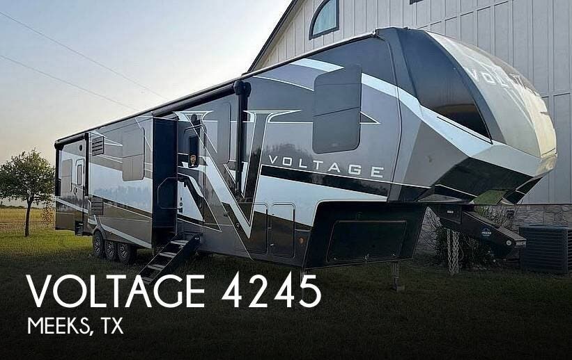 Used 2022 Dutchmen Voltage 4245 available in Burlington, Texas