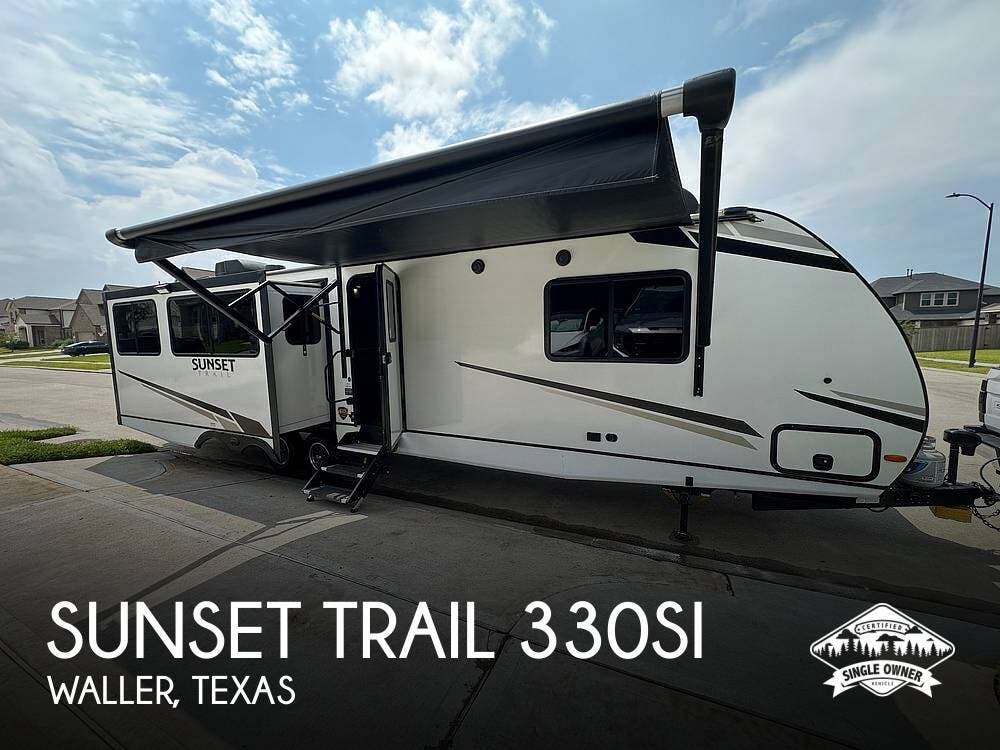 Used 2023 CrossRoads Sunset Trail 330SI available in Waller, Texas