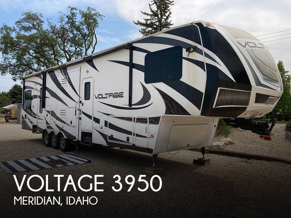 Used 2014 Keystone  Voltage 3950 available in Meridian, Idaho