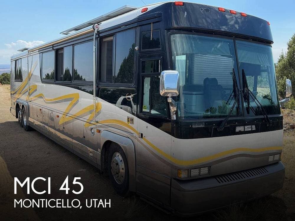 Used 1994 MCI  MCI 45 available in Monticello, Utah
