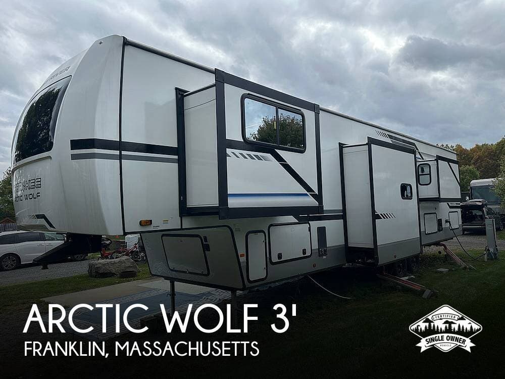 Used 2025 Cherokee  Arctic Wolf 3950SUITE available in Franklin, Massachusetts