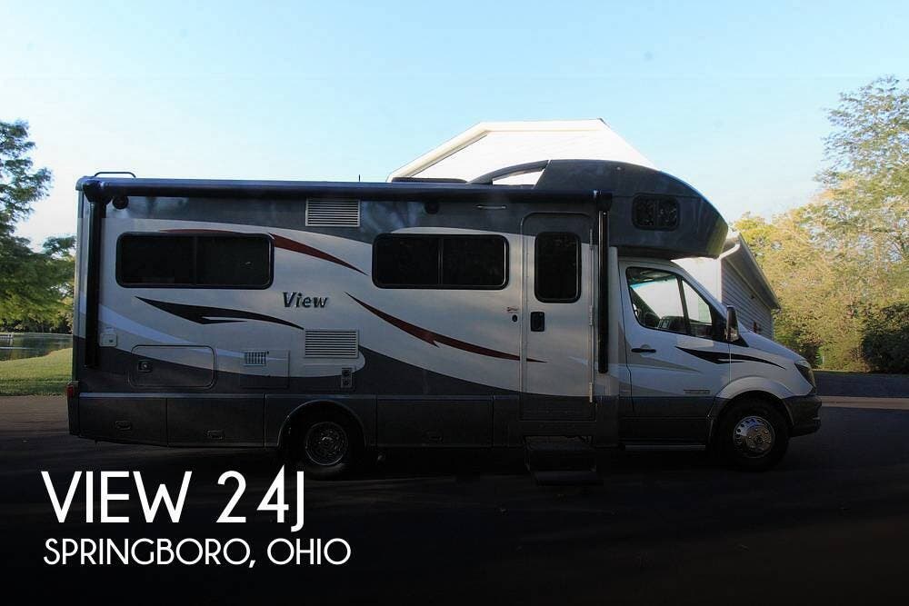 Used 2016 Winnebago View 24J available in Springboro, Ohio