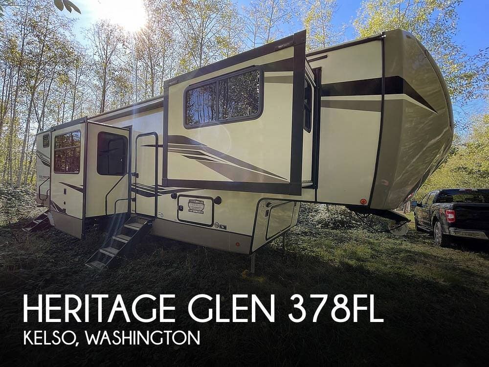Used 2022 Forest River  Heritage Glen 378FL available in Kelso, Washington