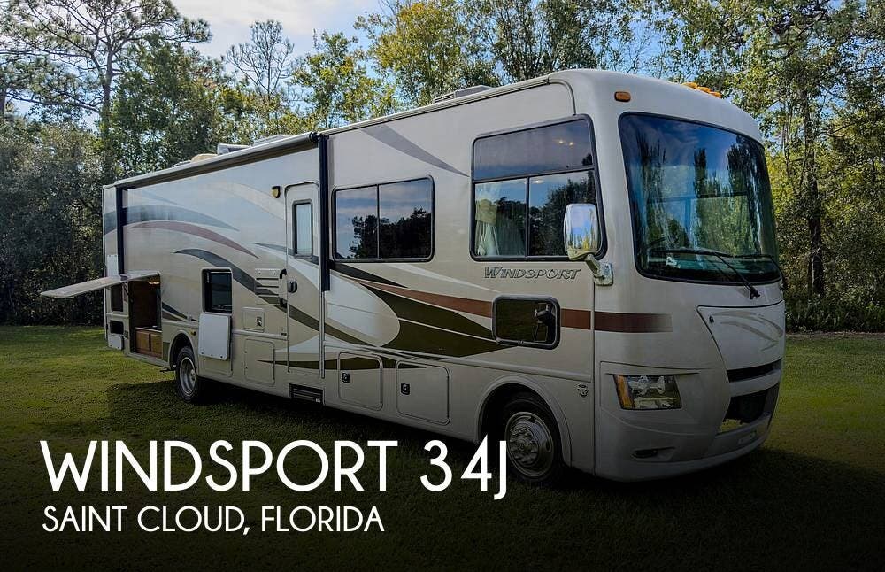 Used 2014 Thor Motor Coach Windsport 34J available in Saint Cloud, Florida