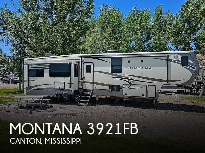Used 2018 Keystone Montana 3921FB available in Canton, Mississippi