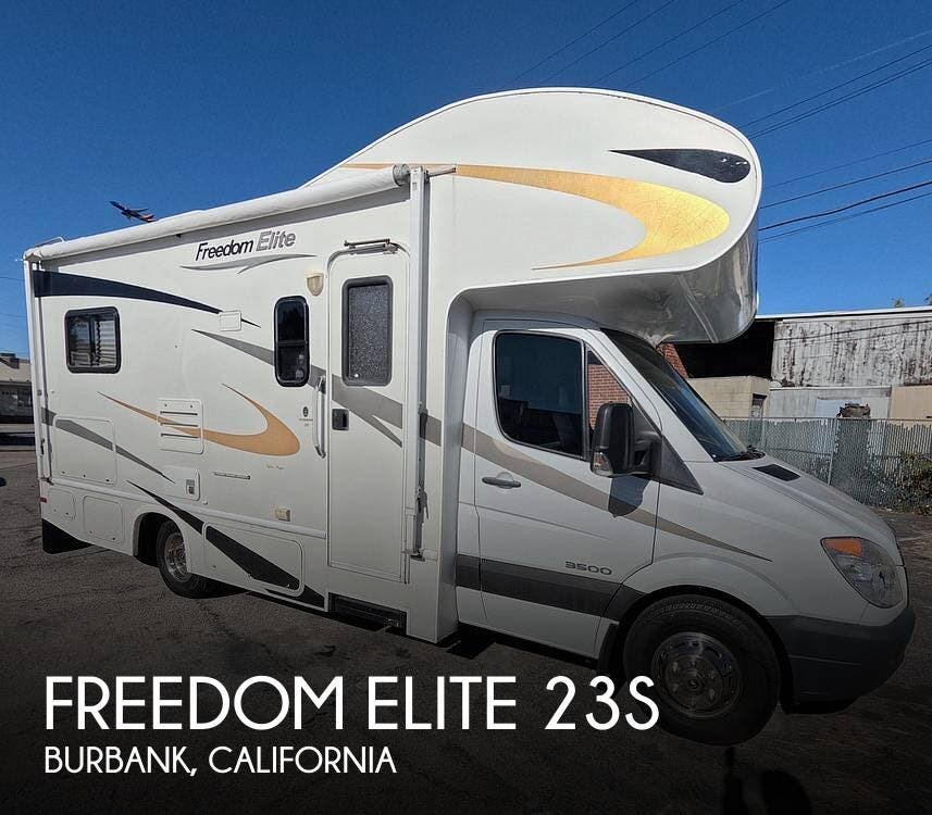 Used 2010 Thor Motor Coach Freedom Elite 23S available in Burbank, California