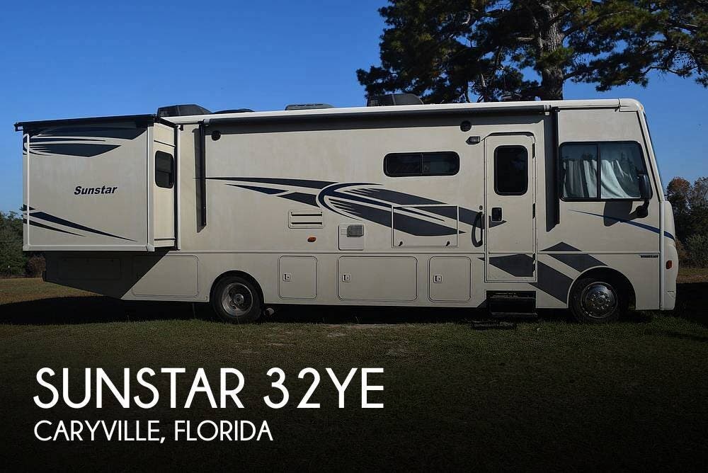Used 2017 Winnebago Sunstar 32YE available in Caryville, Florida