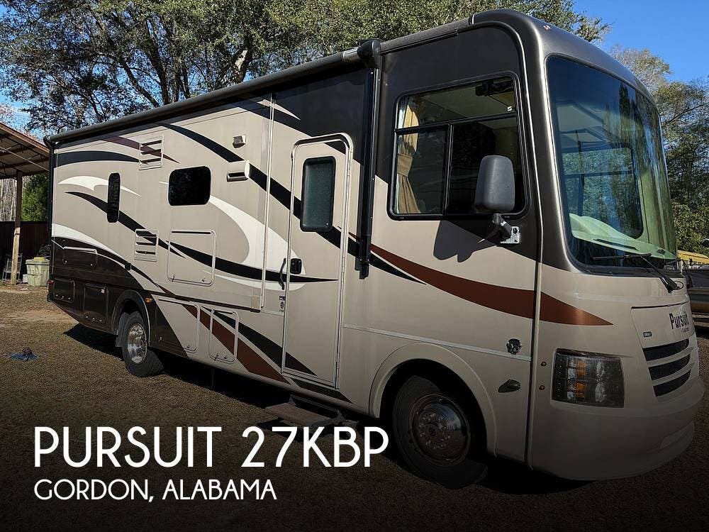 Used 2017 Coachmen Pursuit 27KBP available in Gordon, Alabama
