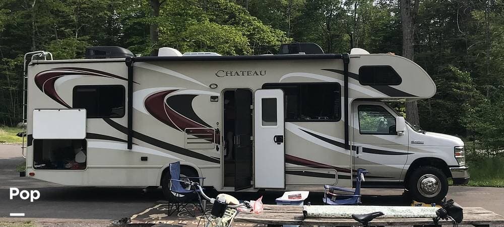 Used 2016 Thor Motor Coach Chateau 28A available in Tuckerton, New Jersey