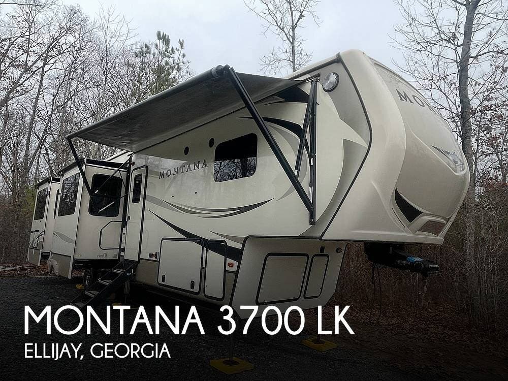 Used 2018 Keystone Montana 3700LK available in Ellijay, Georgia