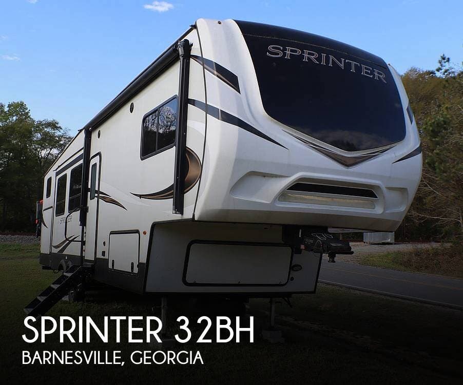 Used 2022 Keystone Sprinter 32BH available in Barnesville, Georgia