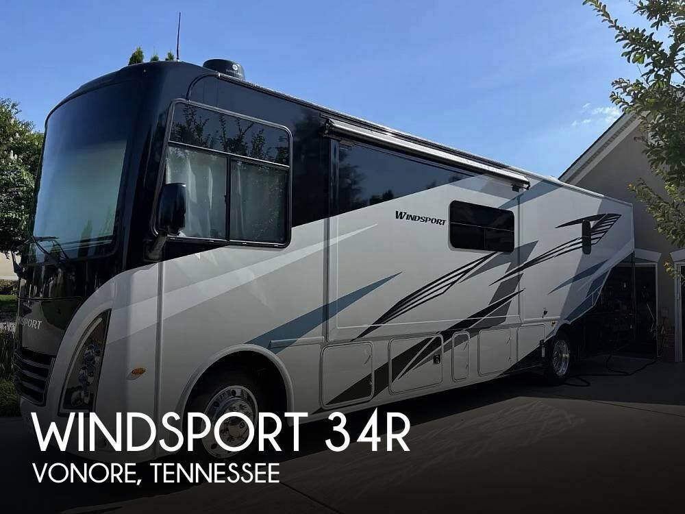 Used 2025 Thor Motor Coach Windsport 34R available in Vonore, Tennessee