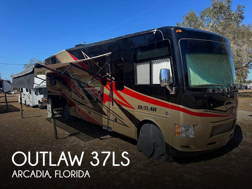 Used 2015 Thor Motor Coach Outlaw 37LS available in Arcadia, Florida