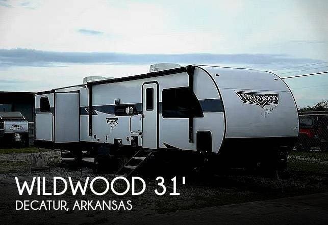 Used 2024 Forest River Wildwood Platinum 31KQBTS available in Decatur, Arkansas