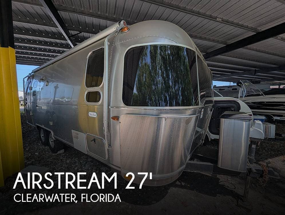 Used 2020 Airstream Flying Cloud 27FB Twin available in Clearwater, Florida