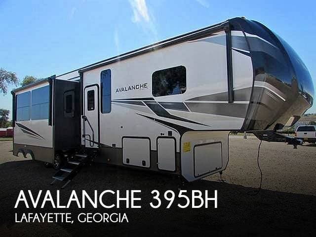 Used 2021 Keystone Avalanche 395BH available in Lafayette, Georgia