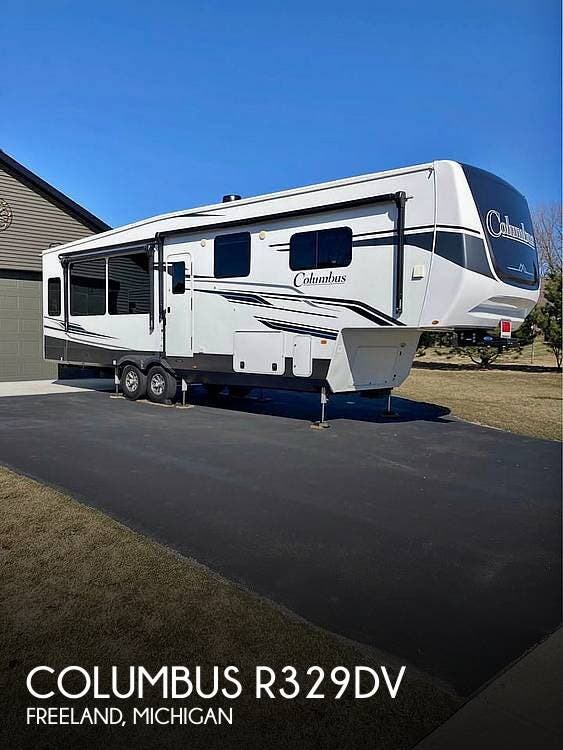 Used 2024 Palomino Columbus R329DV available in Freeland, Michigan