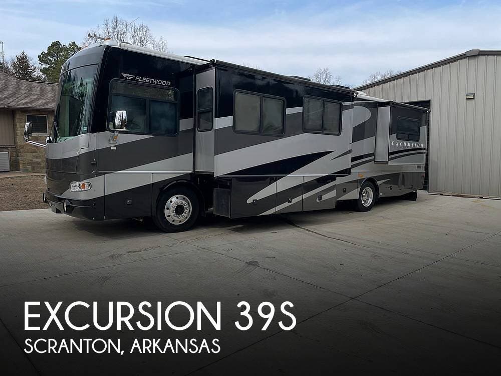 Used 2005 Fleetwood Excursion 39S available in Scranton, Arkansas
