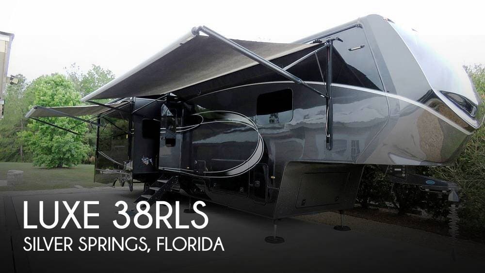 Used 2017 Augusta RV Luxe 38RLS available in Silver Springs, Florida