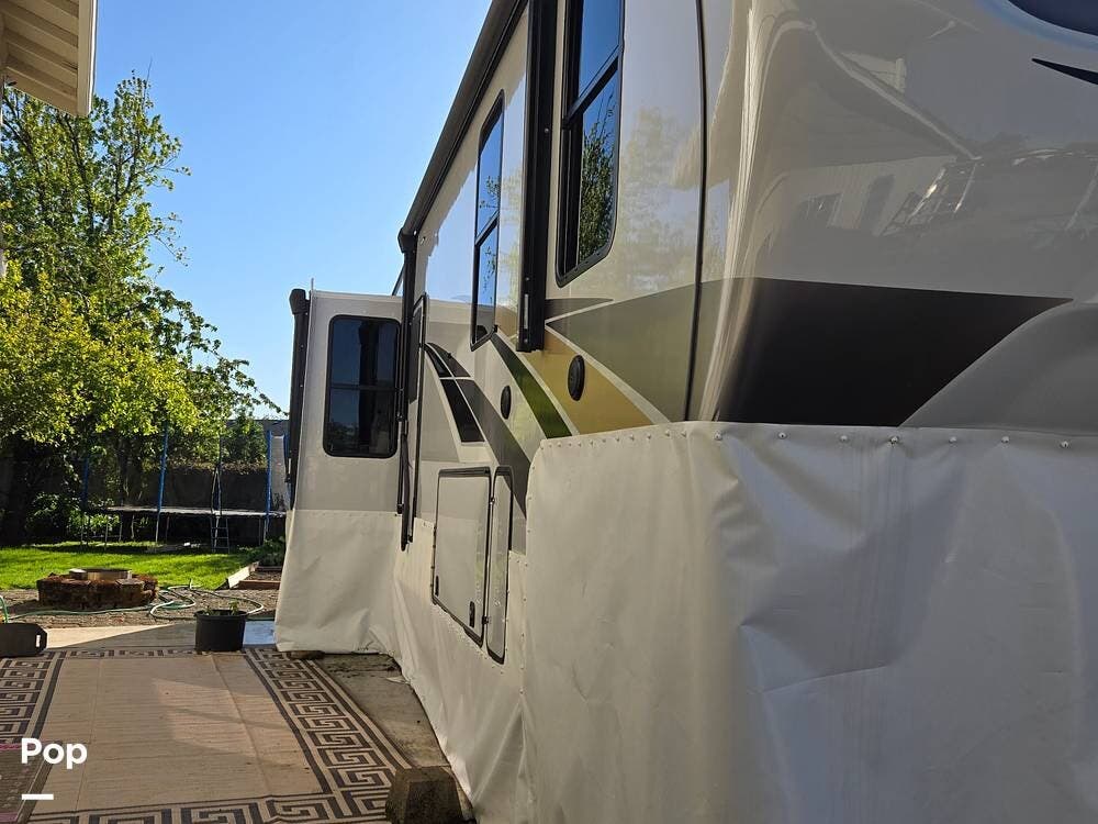 Used 2021 Alliance RV Paradigm 340RL available in Springfield, Oregon