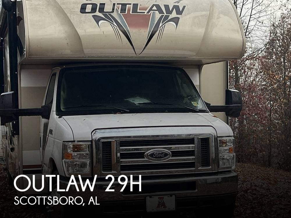 Used 2018 Thor Motor Coach Outlaw 29H available in Scottsboro, Alabama