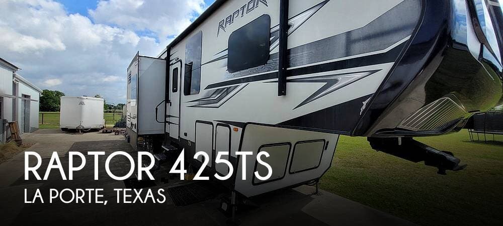 Used 2017 Keystone Raptor 425TS available in La Porte, Texas