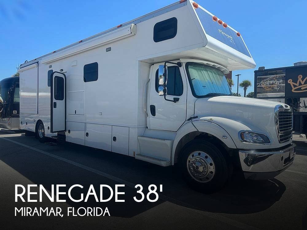 Used 2019   Renegade Classic 38CSB available in Miramar, Florida