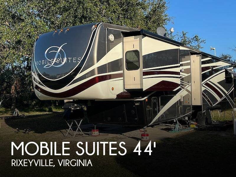 Used 2019 DRV Mobile Suites 44 Memphis available in Rixeyville, Virginia