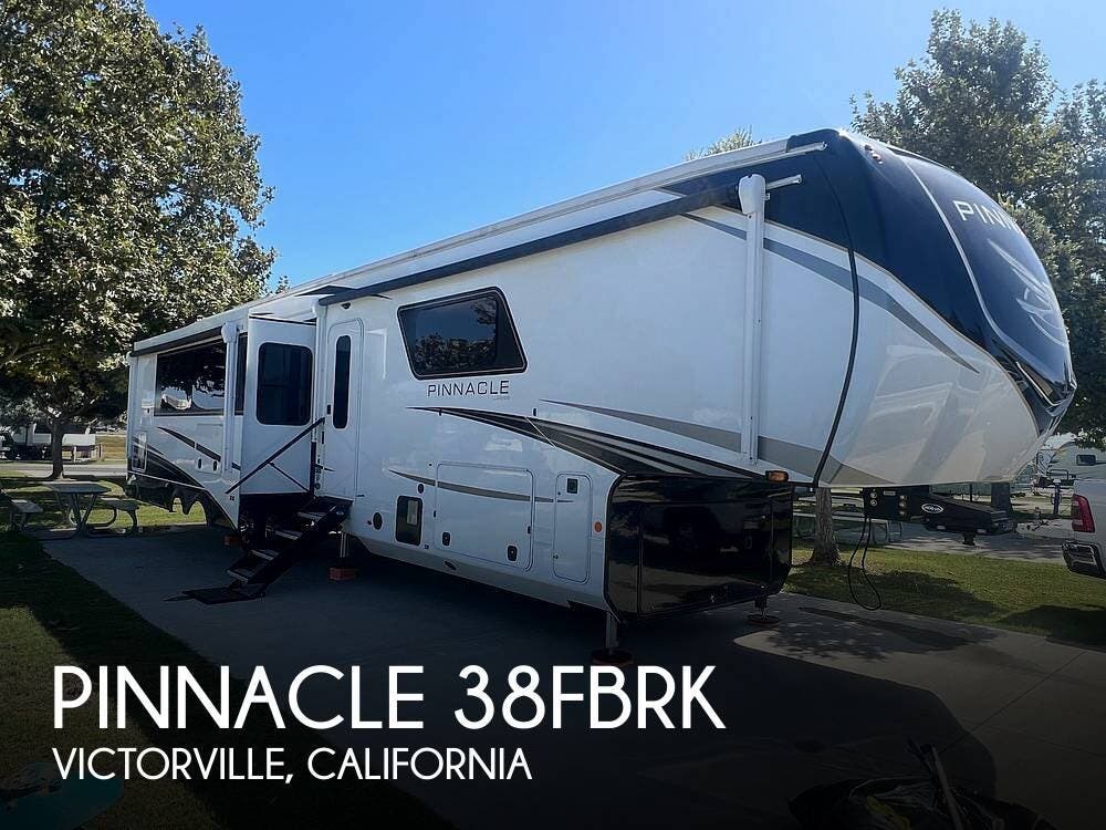 Used 2024 Jayco Pinnacle 38FBRK available in Victorville, California