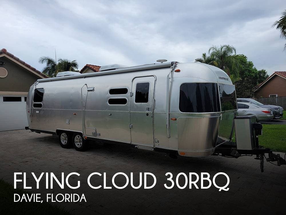 Used 2022 Airstream Flying Cloud 30RBQ available in Davie, Florida